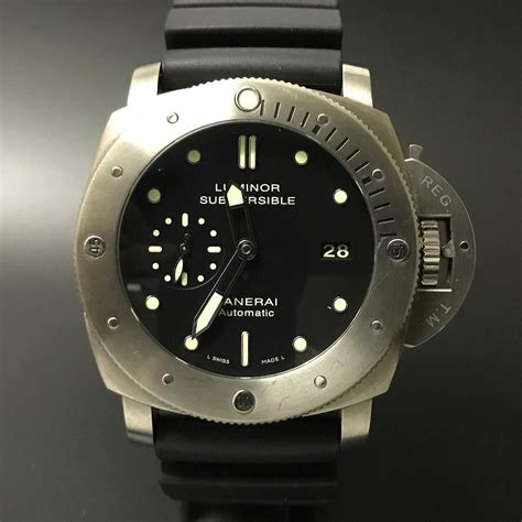 panerai box weight|Panerai pam 305 submersible.